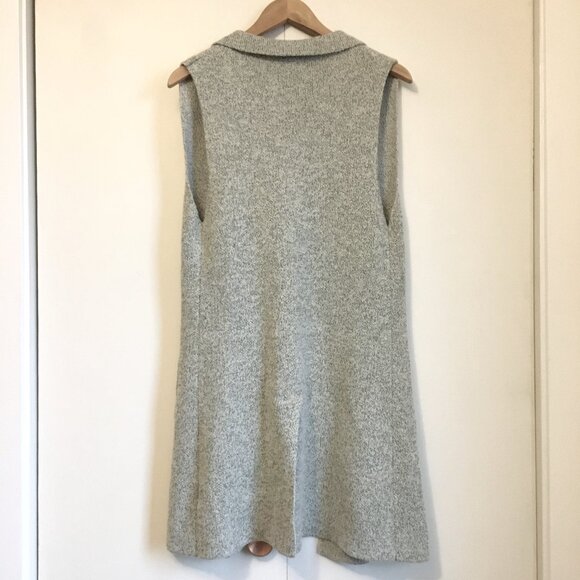 Monteau Long Grey Knit Pocketed Sleeveless Open Cardigan - Picture 2 of 16